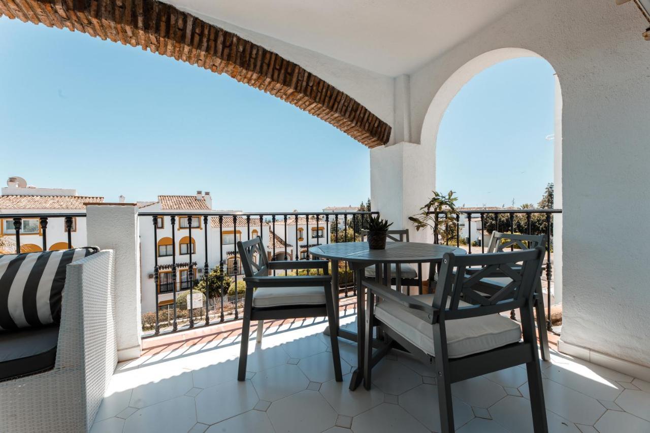 Spacious 2-Bedroom Apartment With Free Parking Sitio de Calahonda 외부 사진
