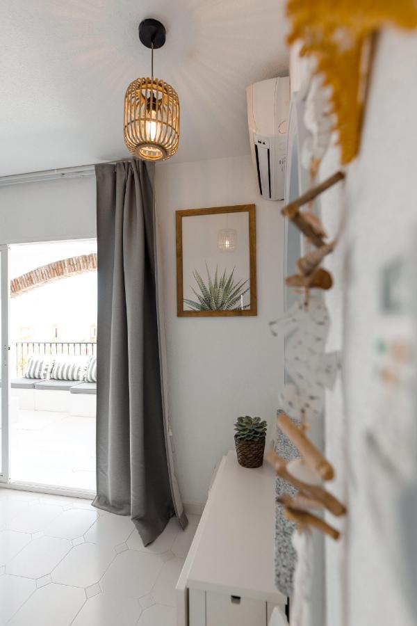 Spacious 2-Bedroom Apartment With Free Parking Sitio de Calahonda 외부 사진